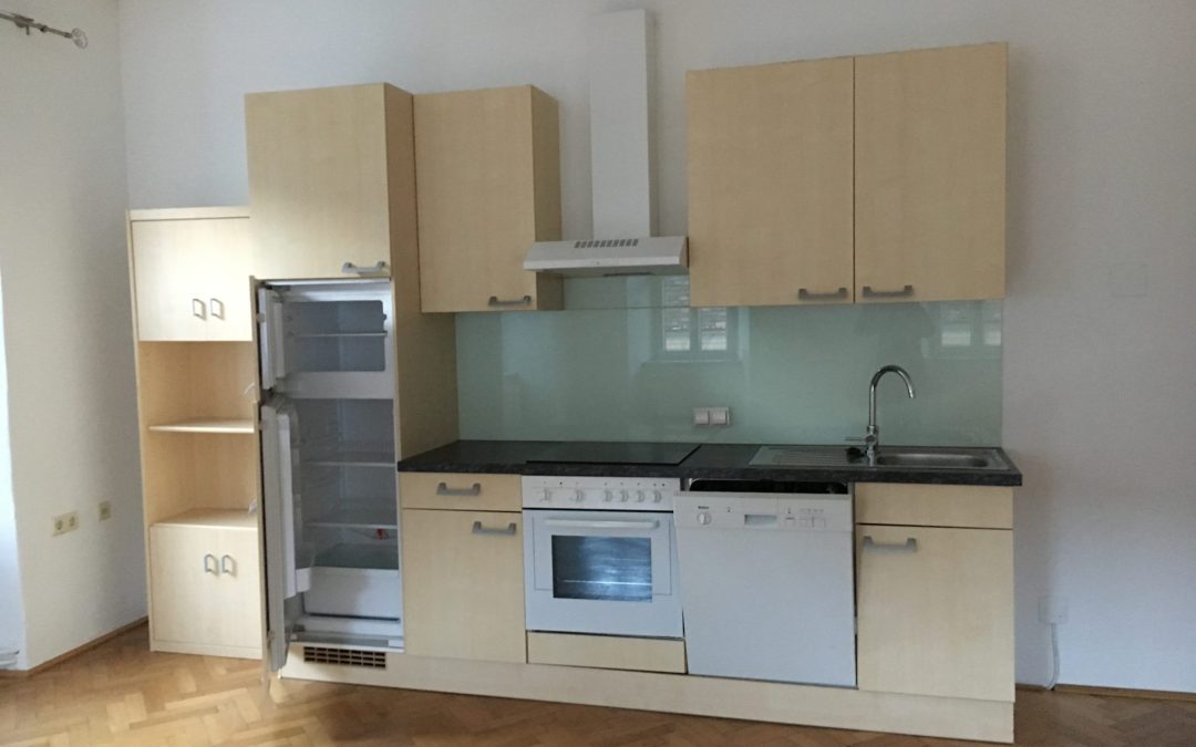 GERÄUMIGE 2-ZIMMER-WOHNUNG IM ZENTRUM VON HARTBERG