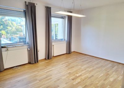 ATTRAKTIVE BÜROIMMOBILIE MIT CARPORTS IN TOP-LAGE BEI GLEISDORF
