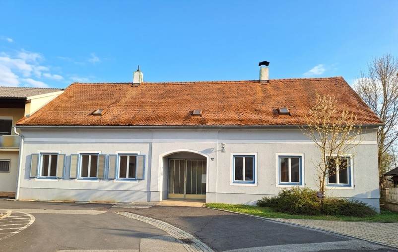 MEHRPARTEIENHAUS MIT 4 WOHNEINHEITEN NAHE DEM ZENTRUM VON FÜRSTENFELD